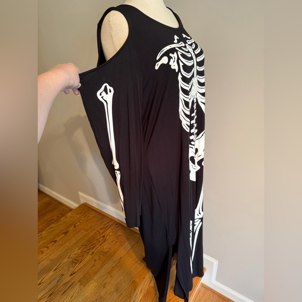 NWT Torrid Skeleton Supersoft Cold Shoulder Maxi Dress - Torrid Size 4 (26, 4X) - Picture 7 of 16